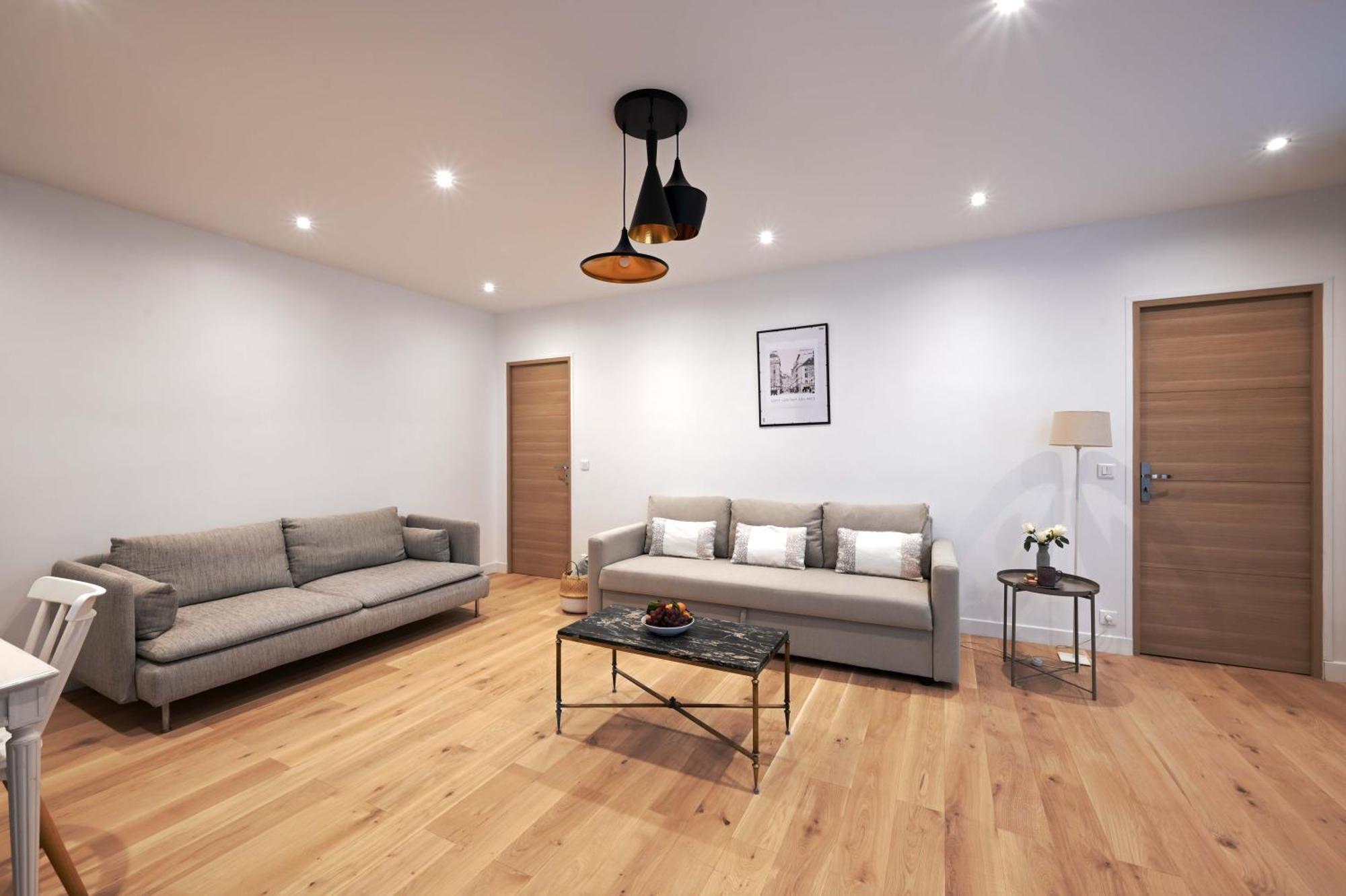 Apartment Spacieux Situe Au Coeur De